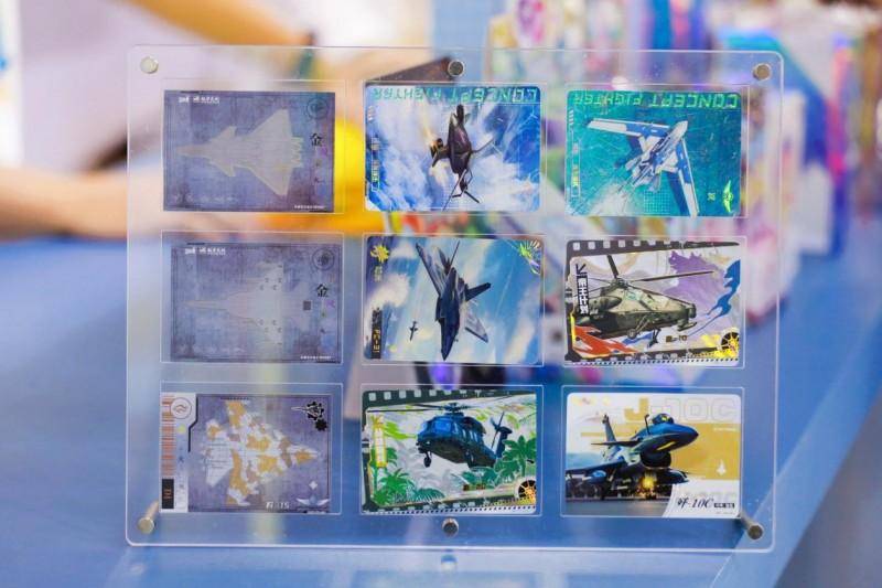 借战机卡牌助青少年国防教育新途瓦力棋牌小马宝莉卡生产商卡游：(图3)